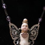 Verkocht Ketting Butterfly € 50,00 Vintage porceleinen Duits poppetje